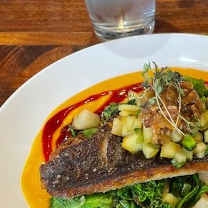 Meet your Posher, Travis